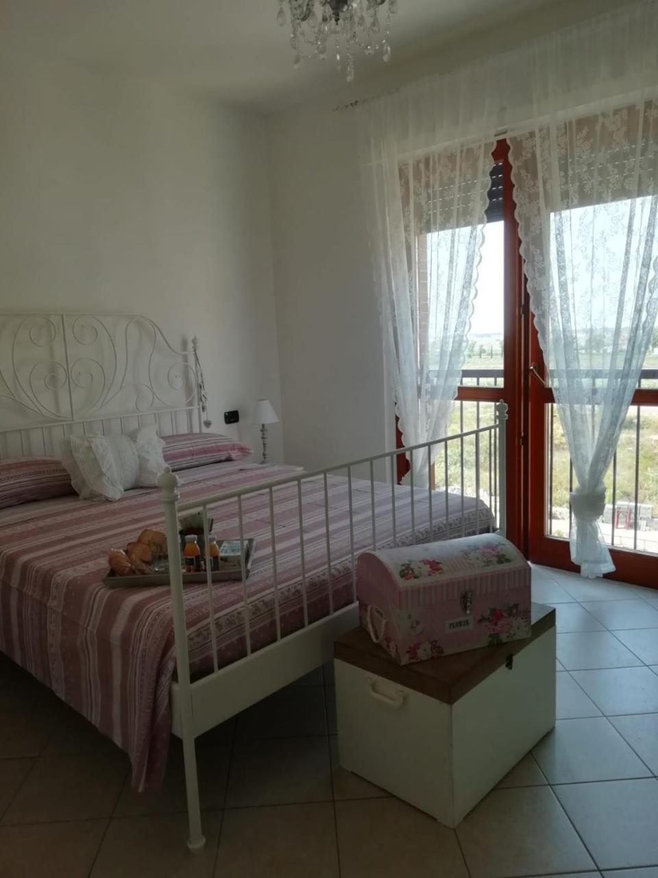 Beti House Heart'S And Roses Rooms Ponte Galeria Exterior foto